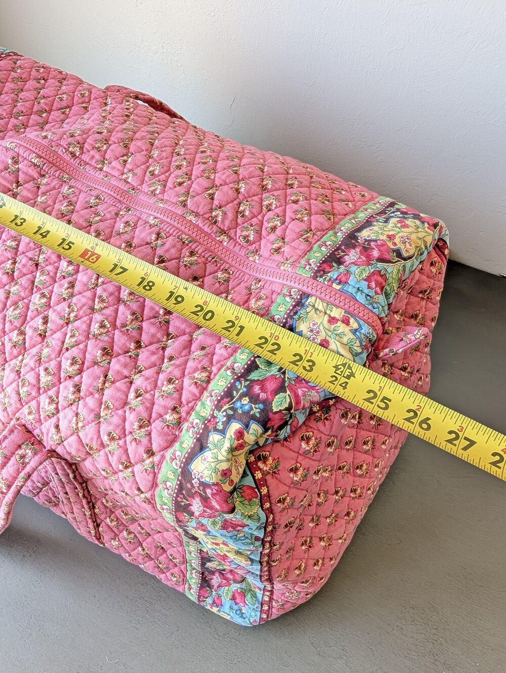 Vintage 2003 Vera Bradley Pink Pansy Large Duffel 24” Quilted Cotton Made In USA - Picture 8 of 16